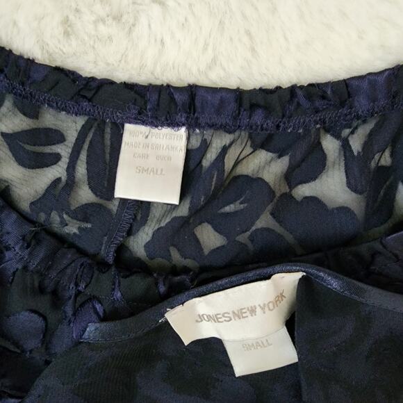 Jones New York Vintage Sheer Floral Lace Pajama Camisole Short Two Piece Set - Picture 4 of 11